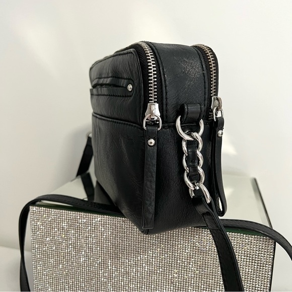 B.Makowsky Woman’s Leather Crossbody Bag - Picture 3 of 10